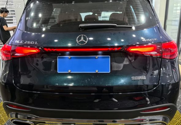 Mercedes-Benz GLC Through-Type Tail Light